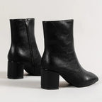 Stiefeletten Damen mit Lackoptik und Blockabsatz mit seitlichem Reißverschluss – Célimène