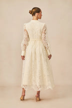 Spitzenkleid Damen mit Puffärmeln und Bindegürtel – Celestina