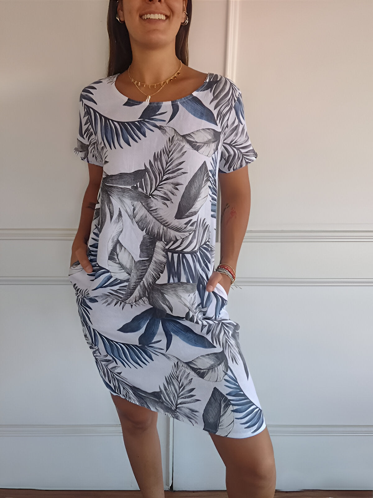 Midikleid Damen mit tropischem Blätterprint und Leinenmix in Relaxed Fit – Azaléa