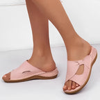 Pantoletten Damen mit Überkreuz-Riemen und ergonomischer Sohle – Dorothée