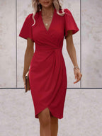 Wickelkleid Damen mit Flatterärmeln und geraffter Taille in Crêpe-Qualität – Colombe