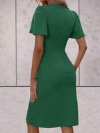 Wickelkleid Damen mit Flatterärmeln und geraffter Taille in Crêpe-Qualität – Colombe
