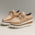 Plateau-Sneaker Damen mit Schnürung und strukturierter Keilsohle – Arabella