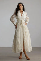 Spitzenkleid Damen mit Puffärmeln und Bindegürtel – Celestina