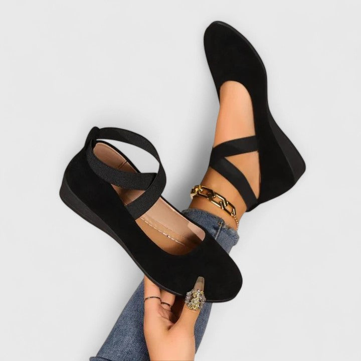 Ballerinas Damen mit Kreuz-Elastikband und Wildlederoptik – Arabelle