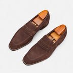 Penny Loafer Herren mit Wildlederoptik und klassischem Sattelriemen – Edoardo