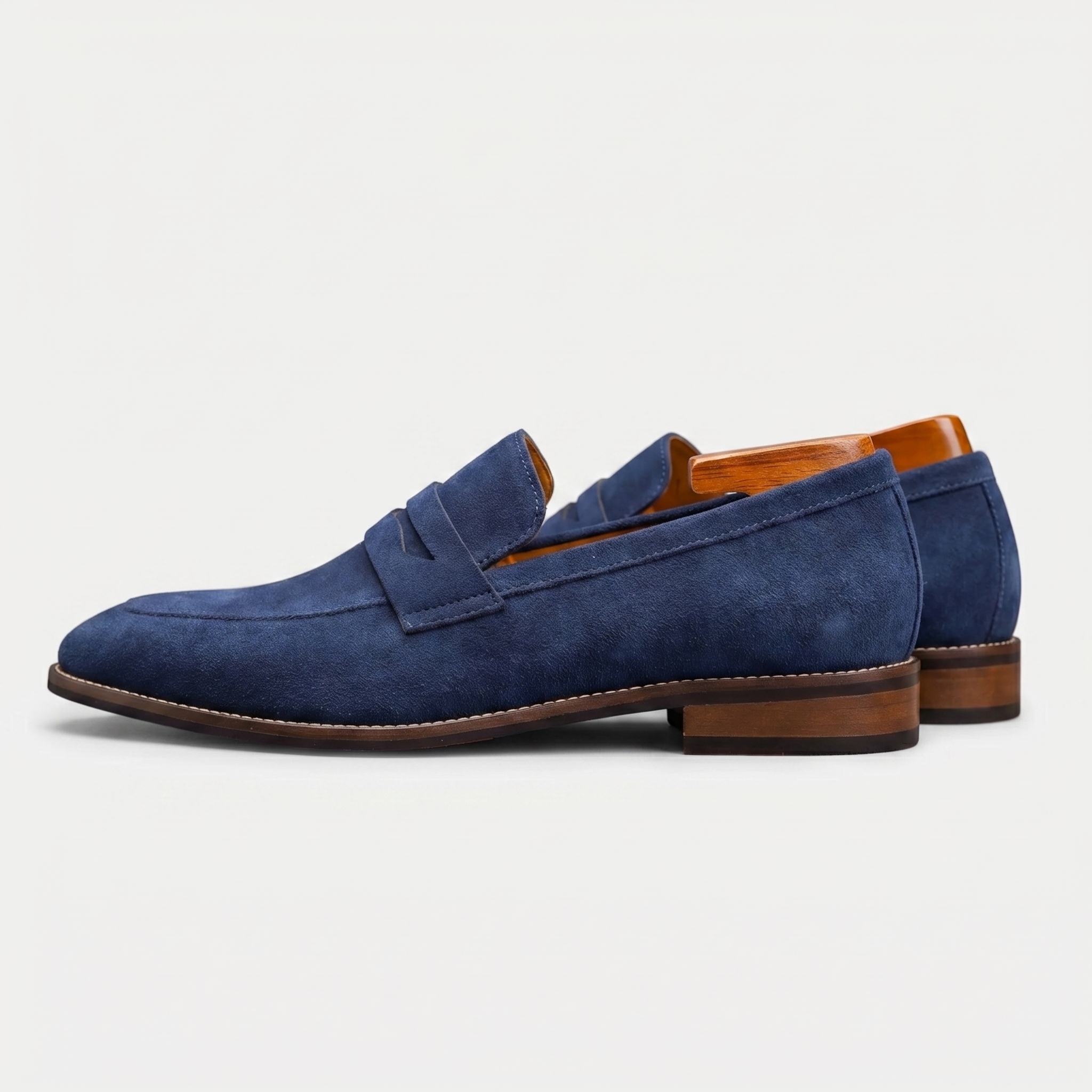 Penny Loafer Herren mit Wildlederoptik und klassischem Sattelriemen – Edoardo