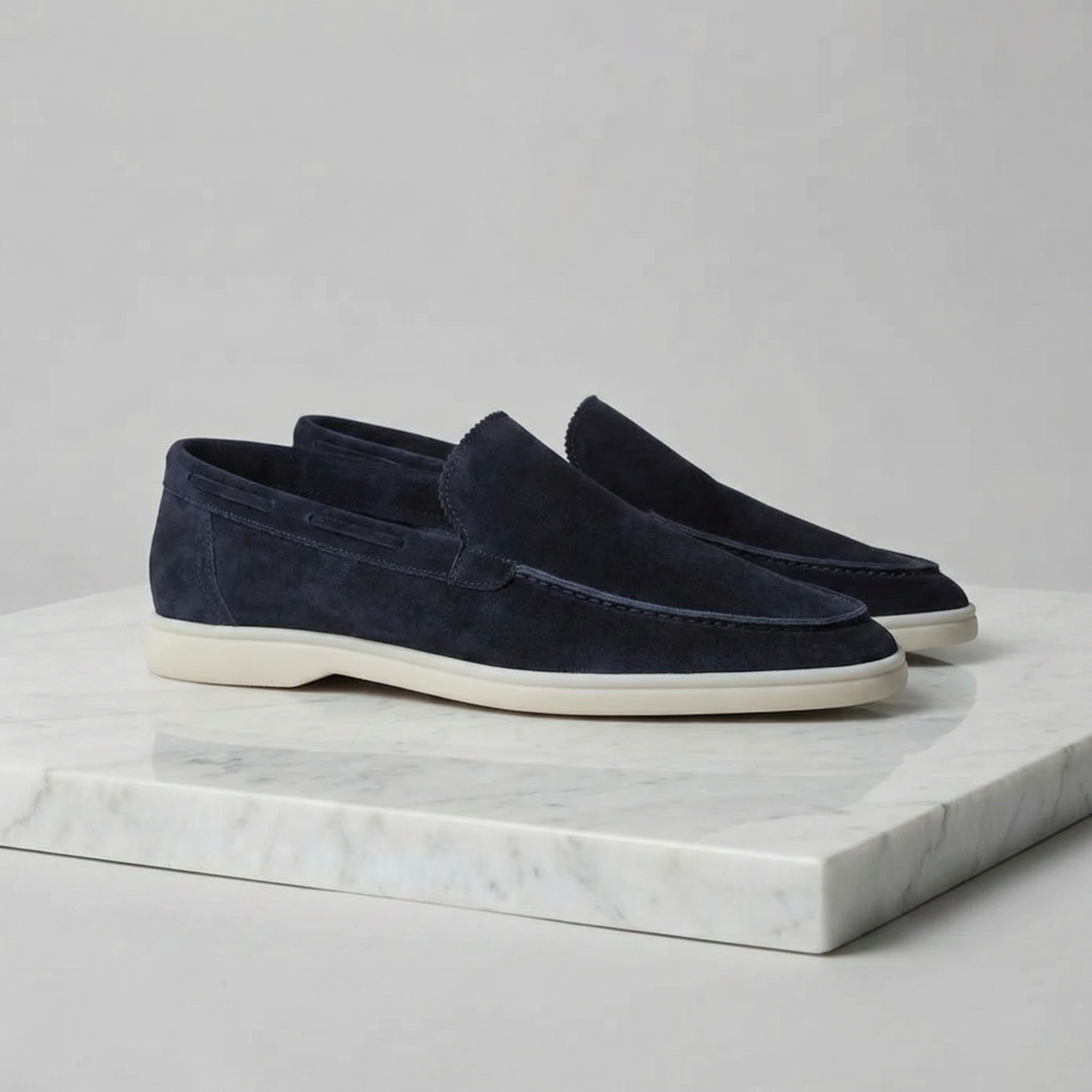 Loafer Herren mit Wildlederoptik und kontrastierender Laufsohle – Raffaele