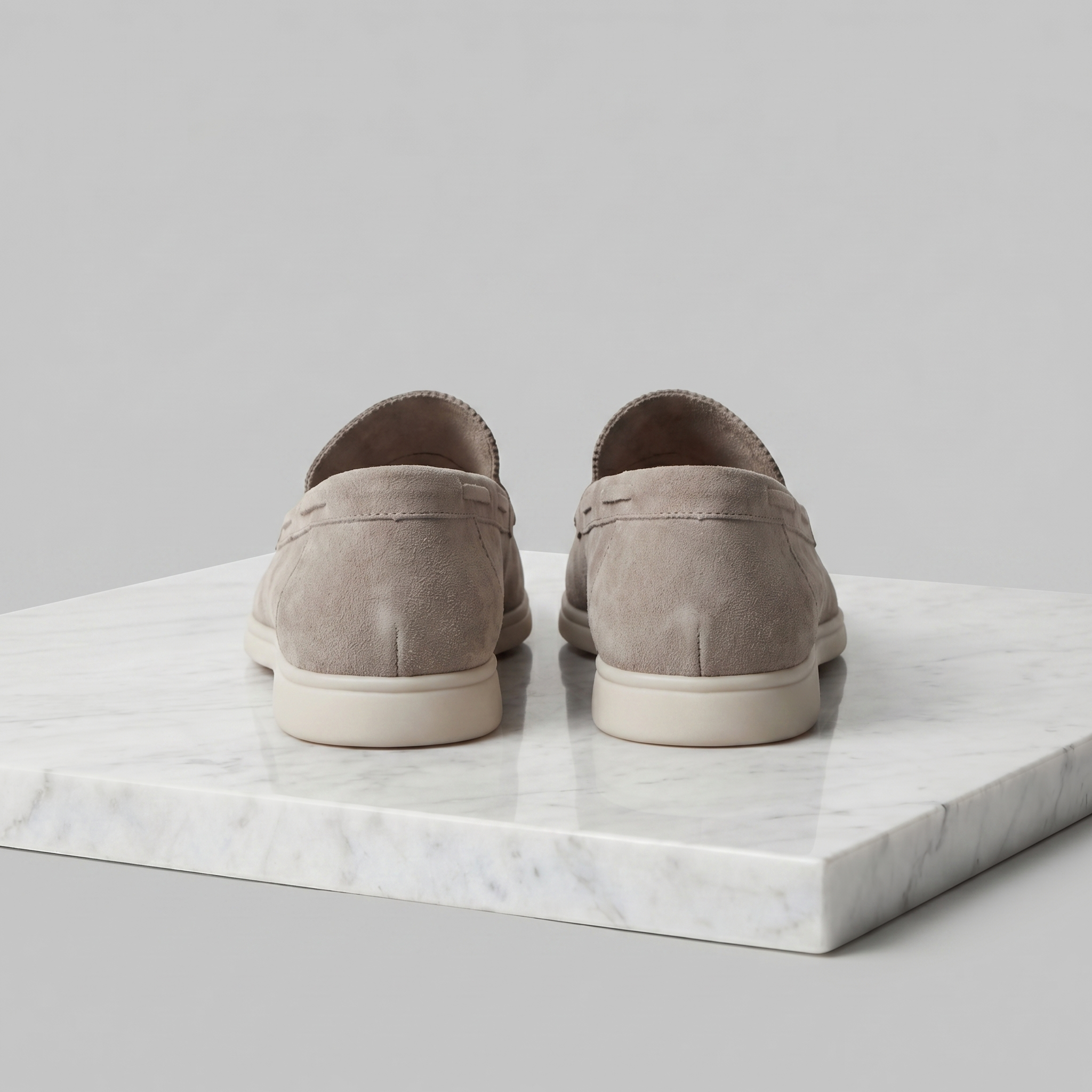 Loafer Herren mit Wildlederoptik und kontrastierender Laufsohle – Raffaele