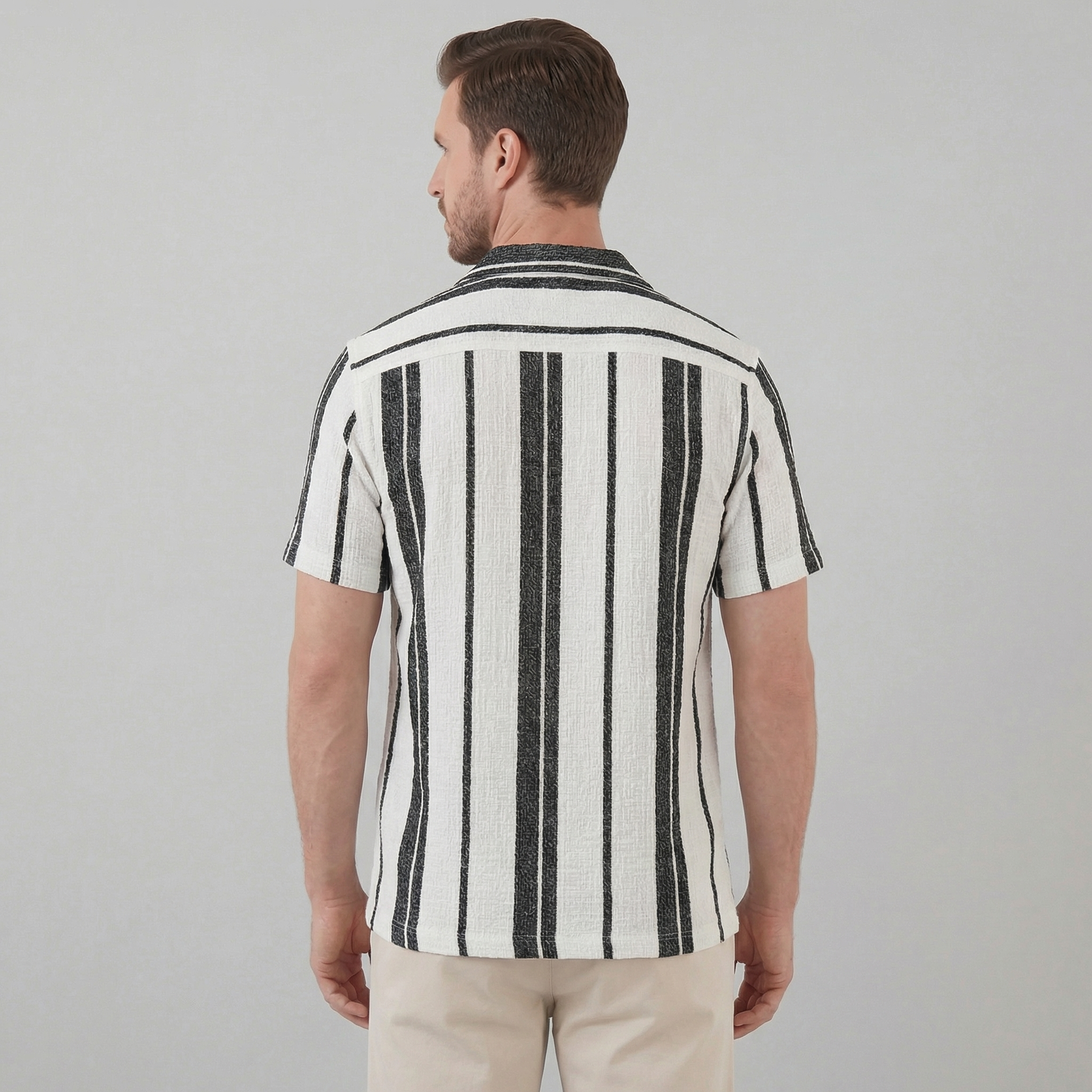 Kurzarmhemd Herren mit Streifen-Print und Cuban-Collar – Valentino