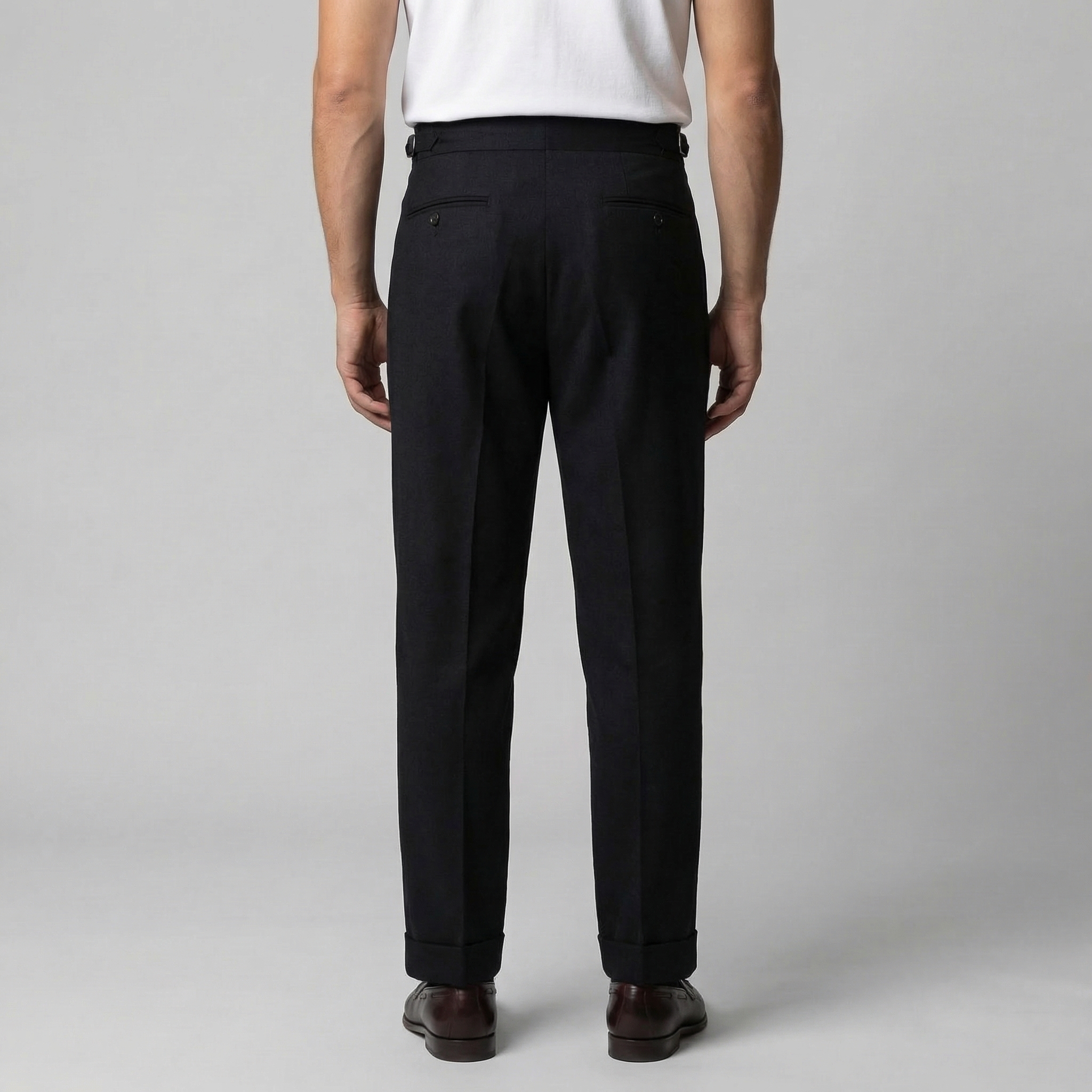 Anzughose Herren mit Tailored Fit und klassischen Bundfalten in Wollmix – Salvatore