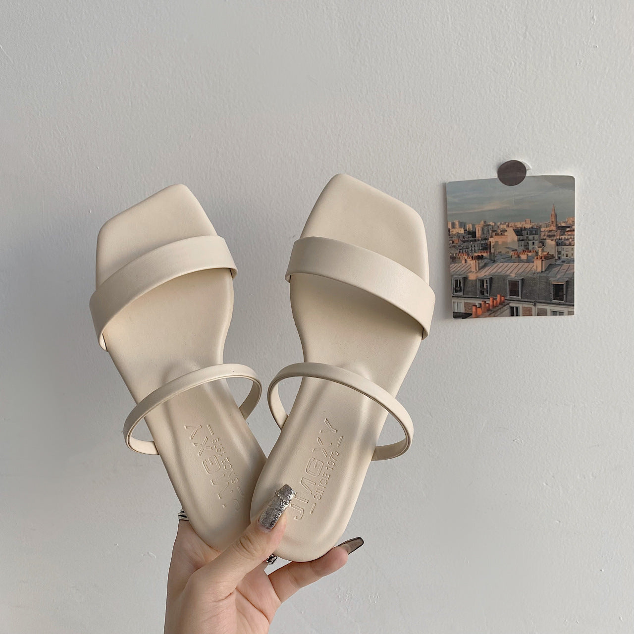 Sandalen Damen mit Zwei-Riemen-Design und quadratischer Zehenpartie – Calista