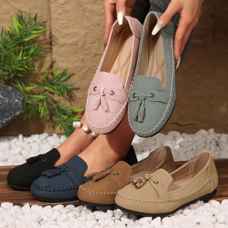 Loafer Damen mit Quastendetail und Ziersteppung in Wildlederoptik – Brunella