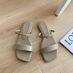 Sandalen Damen mit Zwei-Riemen-Design und quadratischer Zehenpartie – Calista
