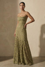 Rosalina Spitzen-Maxikleid mit Wasserfallausschnitt