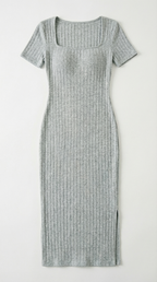 Elena Ripp-Strickkleid mit Karree-Ausschnitt