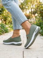 Bella Slip-On Sneaker aus atmungsaktivem Flyknit