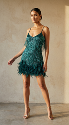 Giuliana – Glamouröses Damen-Fransenkleid mit Federbesatz