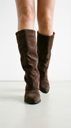 Adriana – Damen-Stiefel in Wildlederoptik mit Umschlagschaft