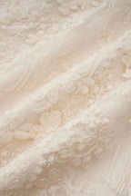 Spitzenkleid Damen mit Puffärmeln und Bindegürtel – Celestina