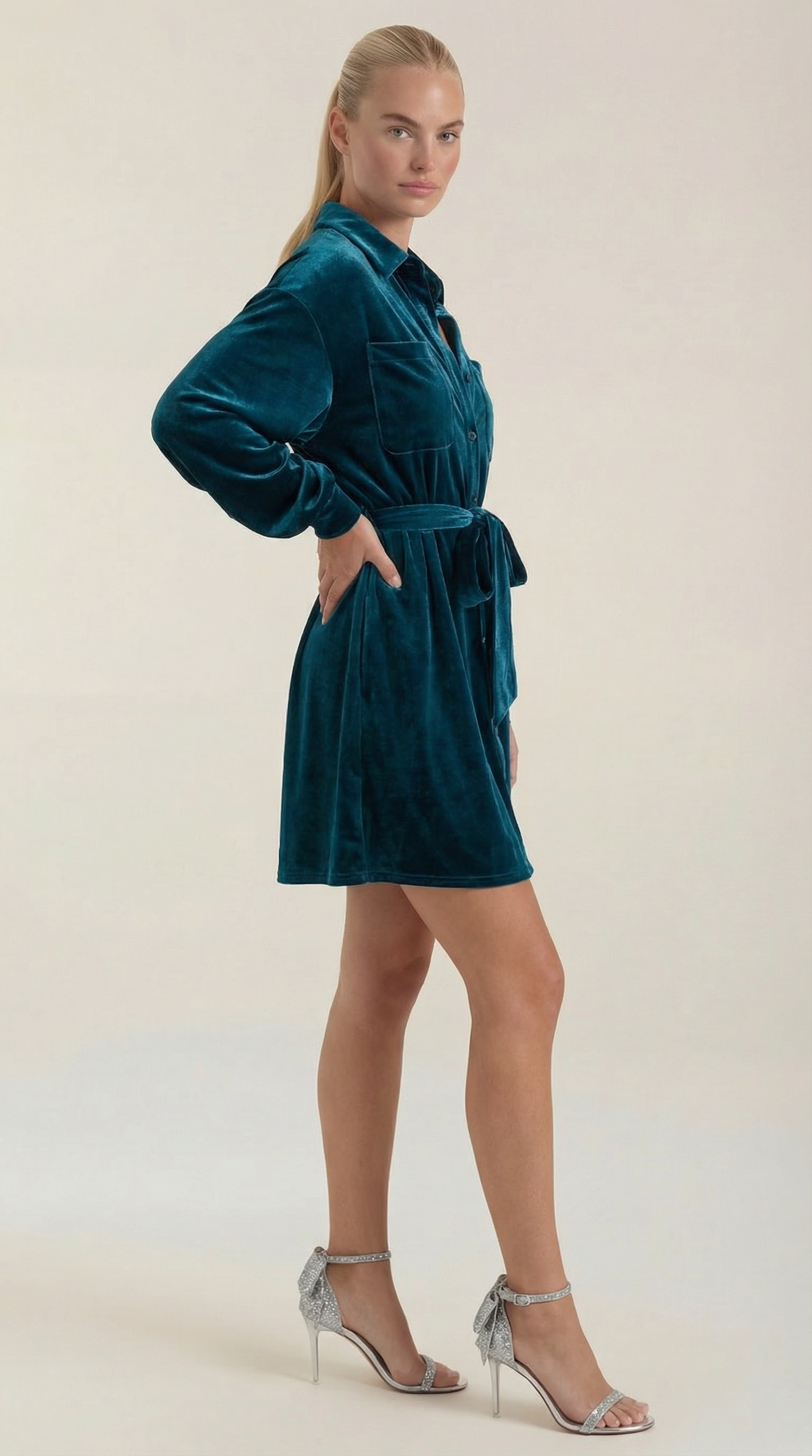 Minikleid Damen im Blusenkleid-Stil mit Gürtel und Hemdsaum – Lauriane