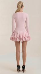 Minikleid Damen mit tiefem V-Ausschnitt und Rüschendetails – Oriane