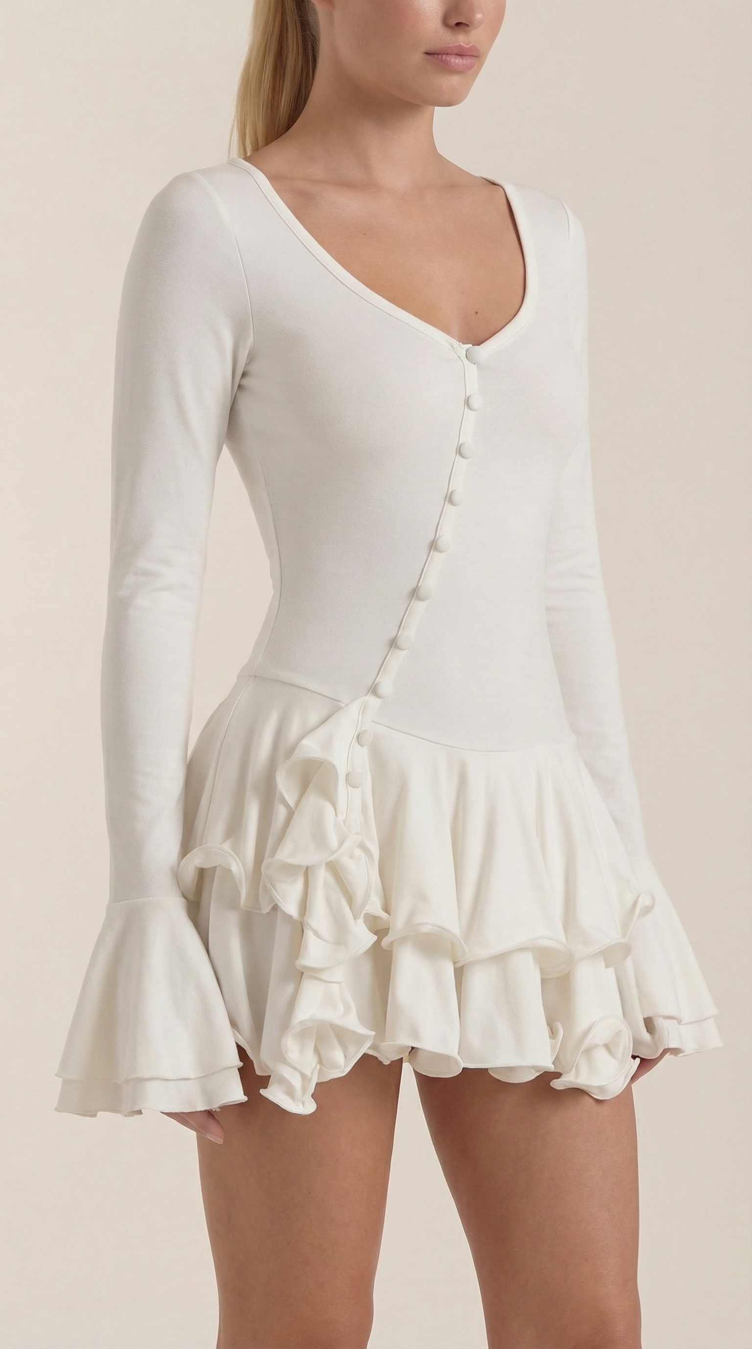 Minikleid Damen mit tiefem V-Ausschnitt und Rüschendetails – Oriane