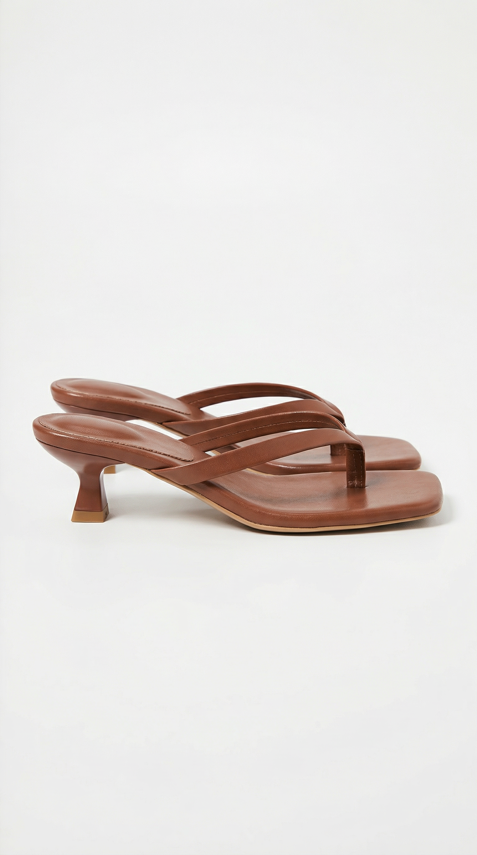 Sandalen Damen mit Kitten Heel und Zehensteg – Mirabella