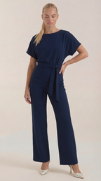 Jumpsuit Damen mit Rundhalsausschnitt und Bindegürtel – Margaux