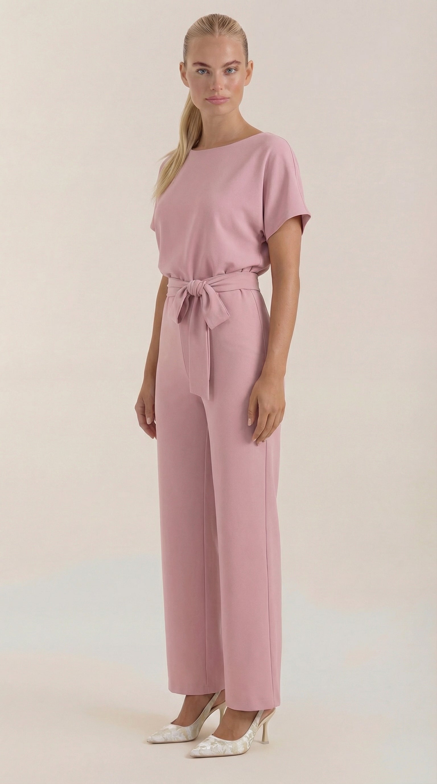 Jumpsuit Damen mit Rundhalsausschnitt und Bindegürtel – Margaux