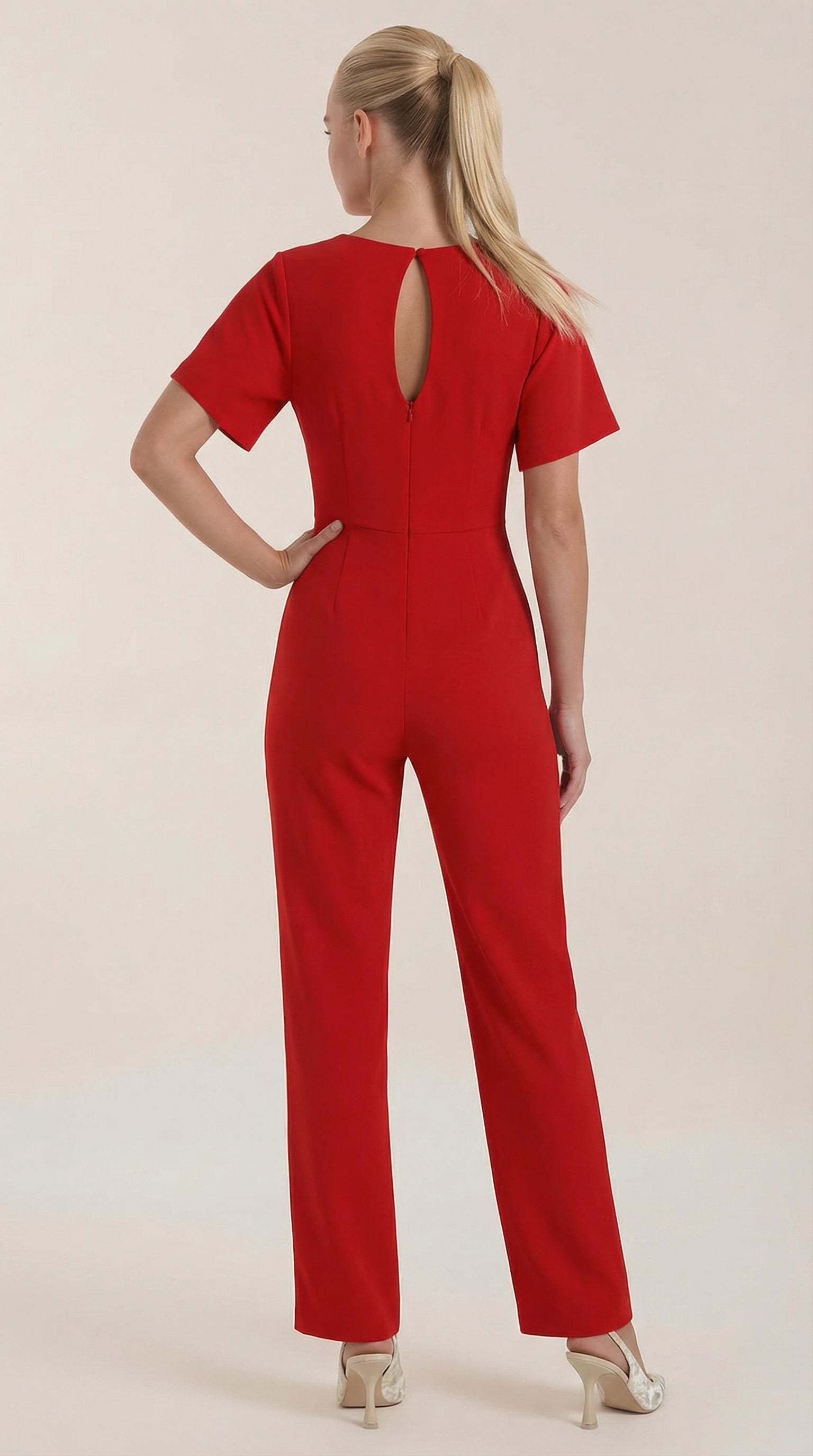 Jumpsuit Damen mit Rundhalsausschnitt und Bindegürtel – Margaux
