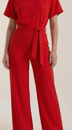 Jumpsuit Damen mit Rundhalsausschnitt und Bindegürtel – Margaux