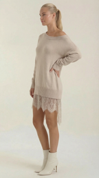Minikleid Damen mit One-Shoulder-Ausschnitt und Spitzenborte am Saum – Colette