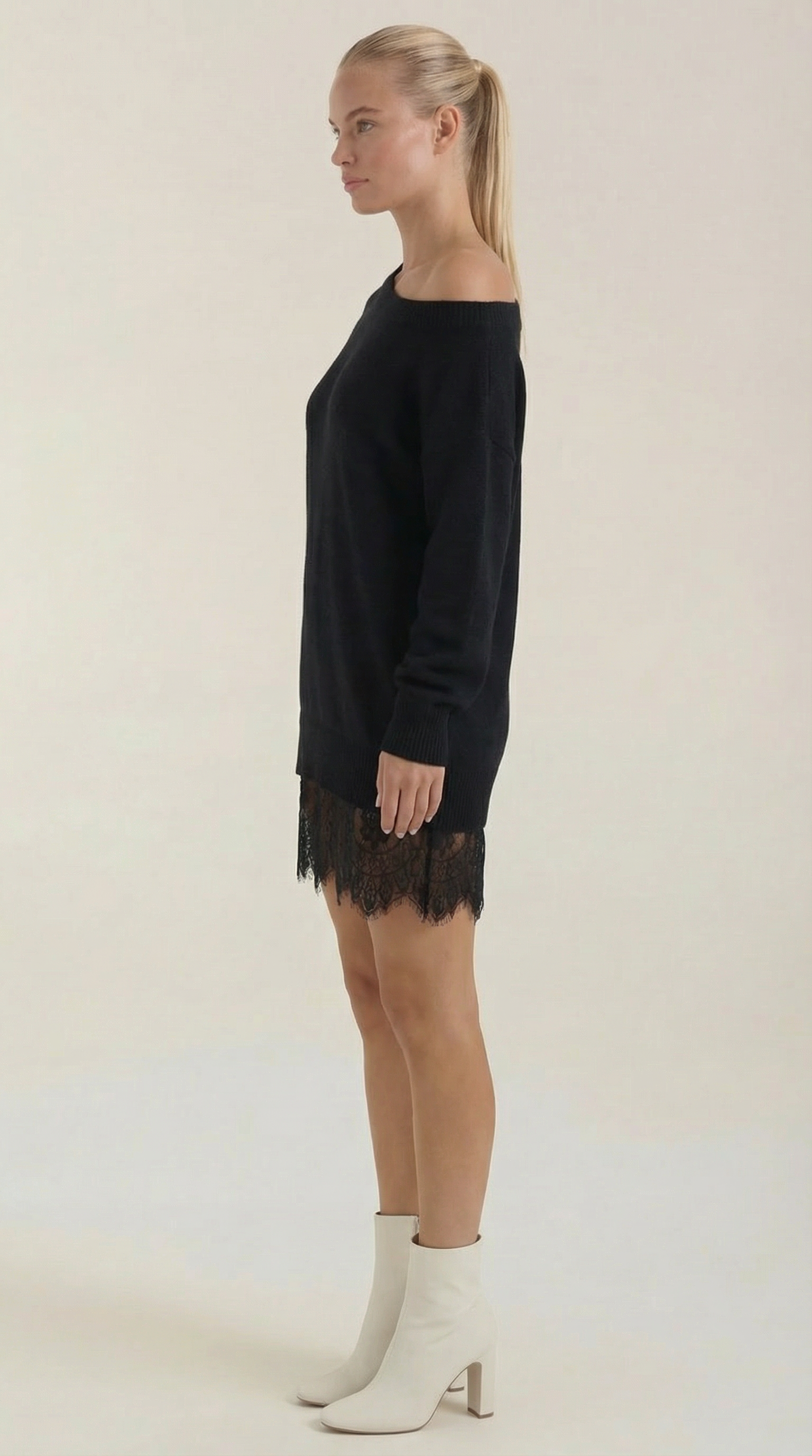 Minikleid Damen mit One-Shoulder-Ausschnitt und Spitzenborte am Saum – Colette