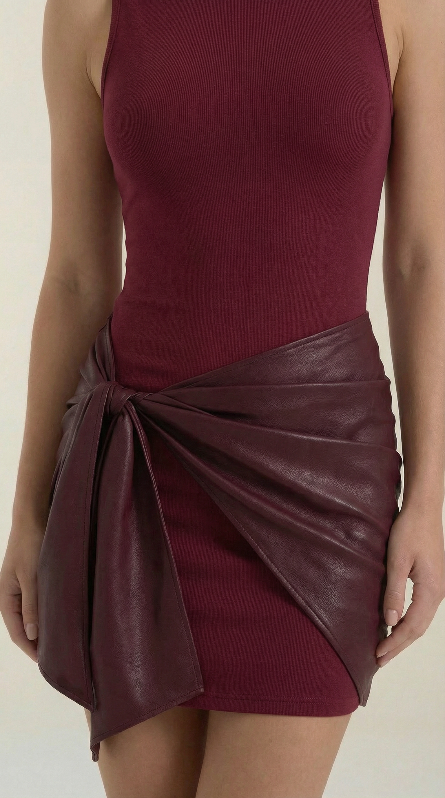 Minikleid Damen im Wickelkleid-Stil mit V-Ausschnitt und Bindegürtel – Marceline