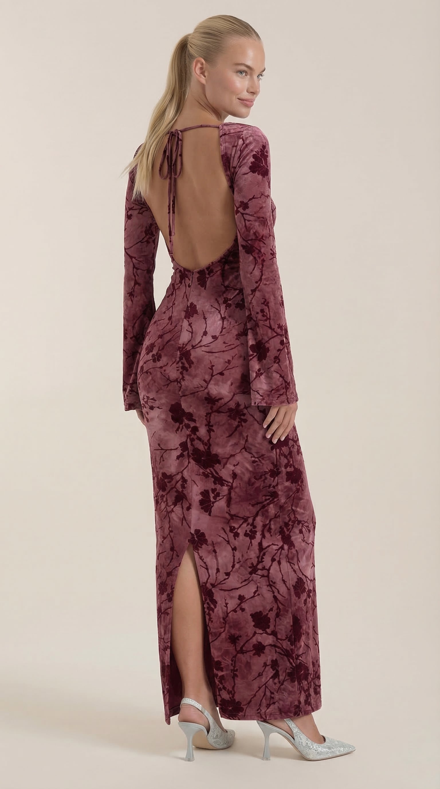 Maxikleid Damen mit zartem Blumenprint und Langarmschnitt – Angéline