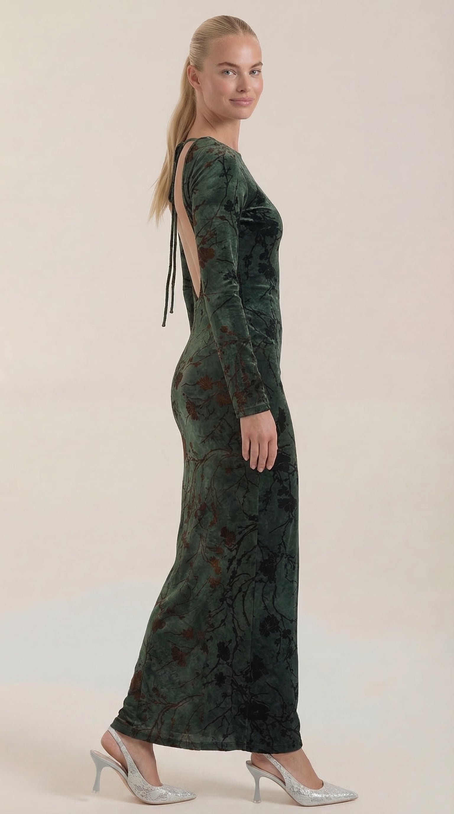 Maxikleid Damen mit zartem Blumenprint und Langarmschnitt – Angéline
