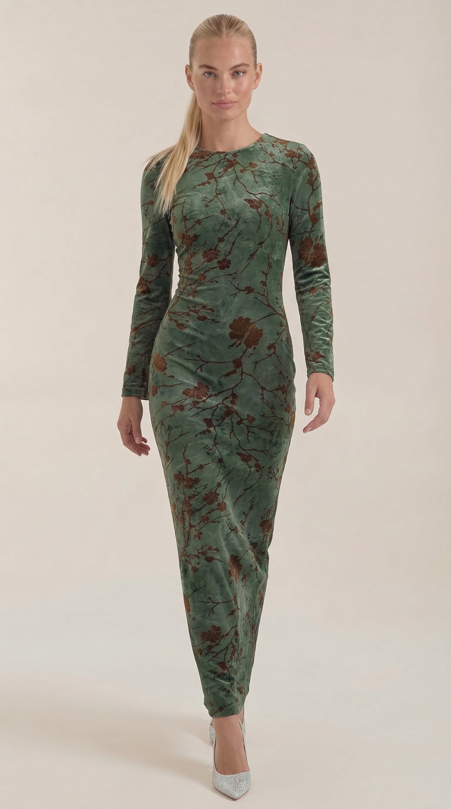 Maxikleid Damen mit zartem Blumenprint und Langarmschnitt – Angéline