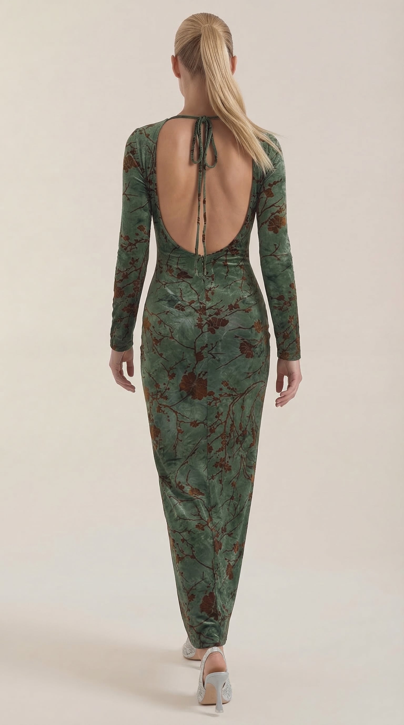 Maxikleid Damen mit zartem Blumenprint und Langarmschnitt – Angéline