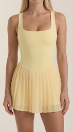 Tenniskleid Damen mit Plisseerock und eckigem Ausschnitt – Serena