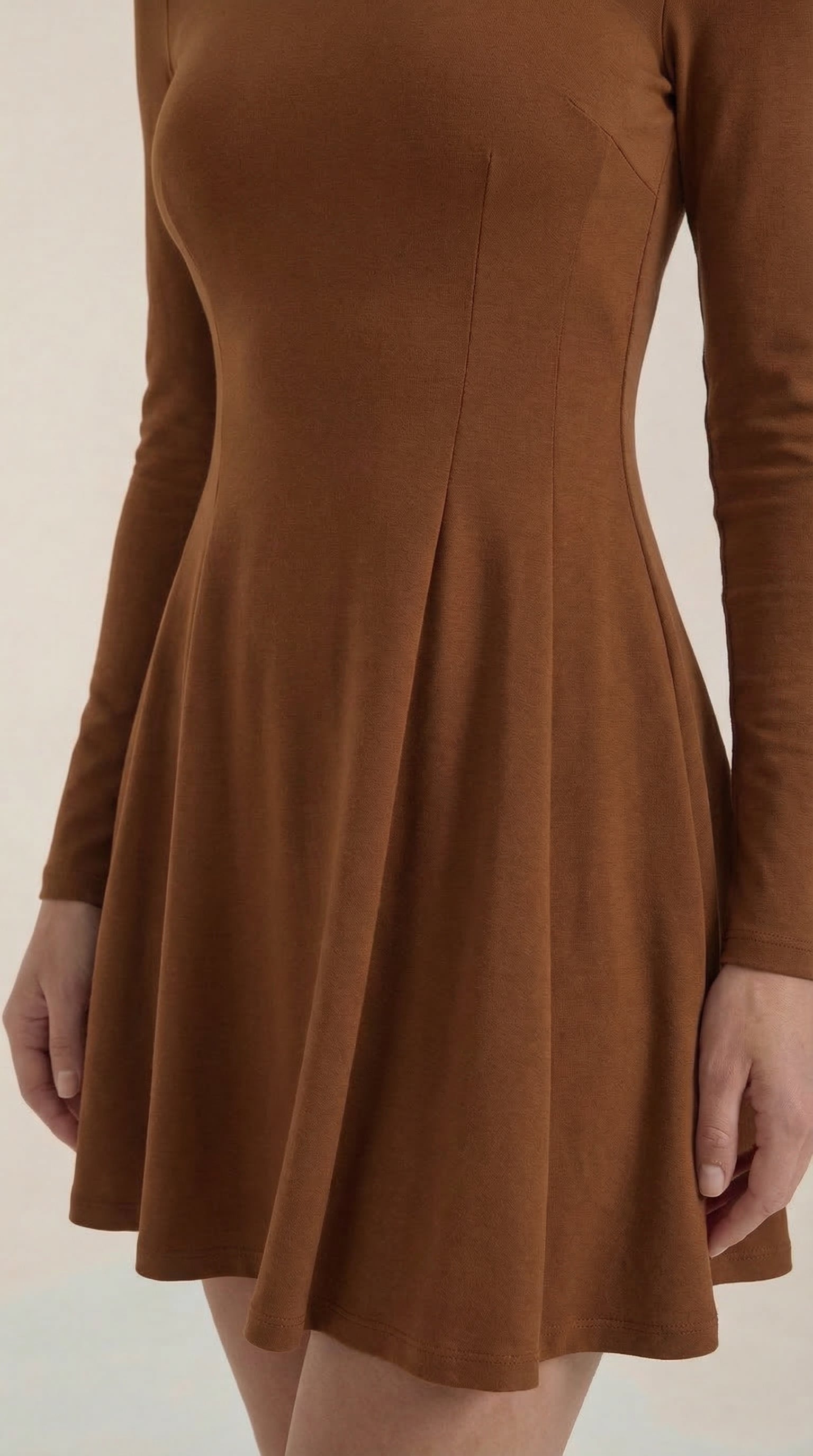Minikleid Damen mit tailliertem Oberteil und Langärmeln – Pascaline