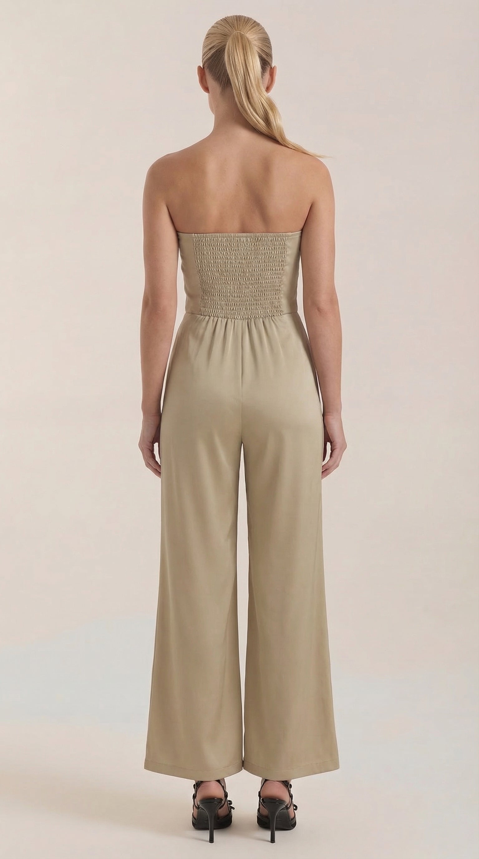 Jumpsuit Damen mit Bandeau-Ausschnitt und ausgestelltem Hosenbein – Vivienne