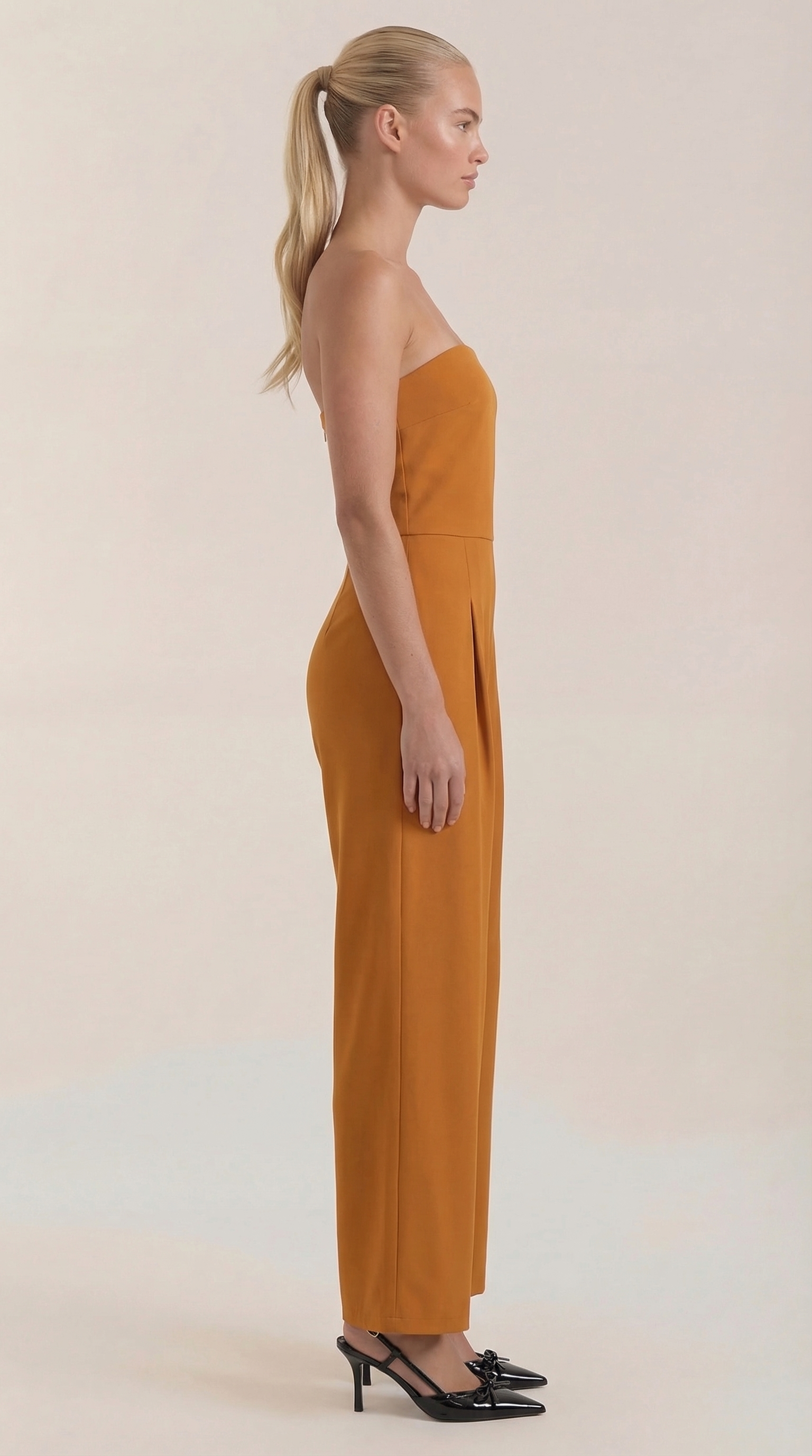 Jumpsuit Damen mit Bandeau-Ausschnitt und ausgestelltem Hosenbein – Vivienne