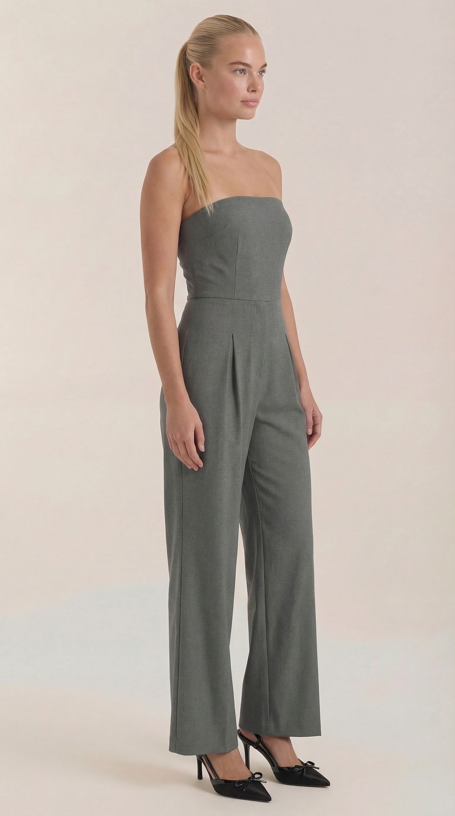 Jumpsuit Damen mit Bandeau-Ausschnitt und ausgestelltem Hosenbein – Vivienne