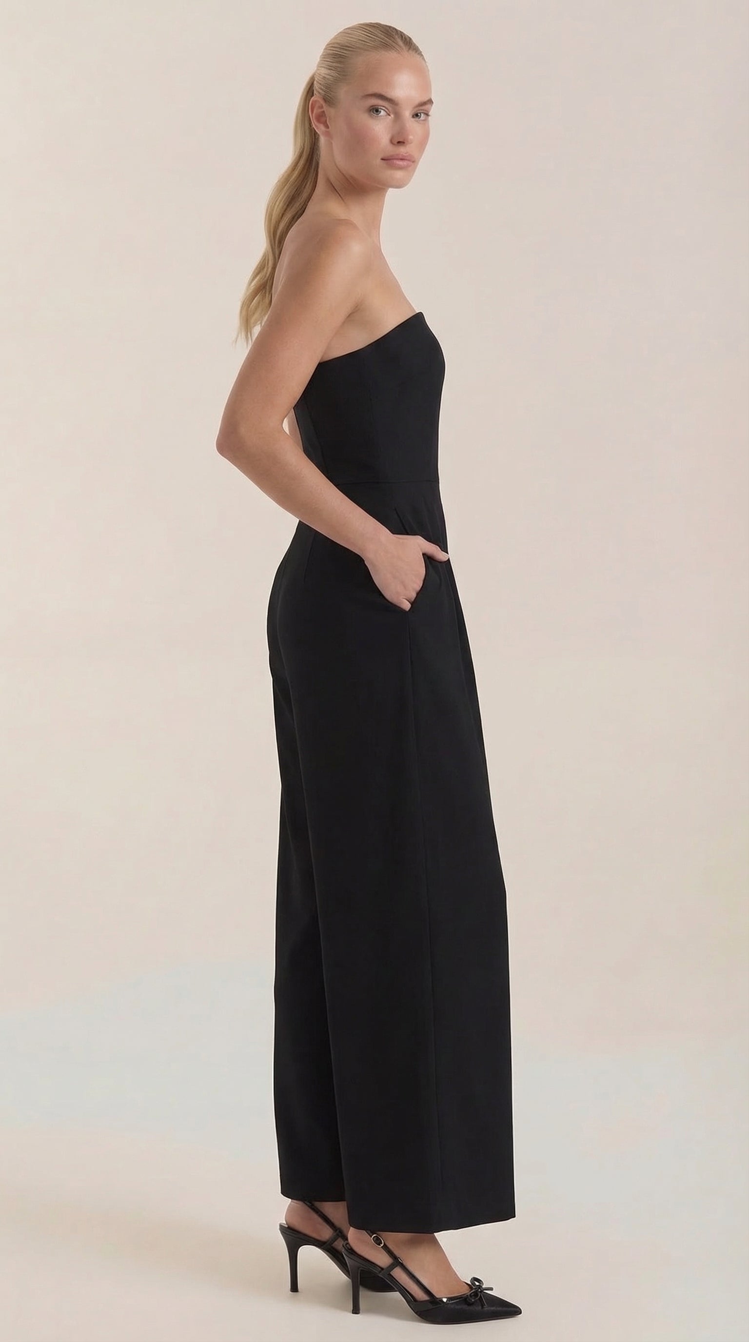 Jumpsuit Damen mit Bandeau-Ausschnitt und ausgestelltem Hosenbein – Vivienne