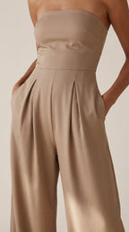 Jumpsuit Damen mit Bandeau-Ausschnitt und ausgestelltem Hosenbein – Vivienne