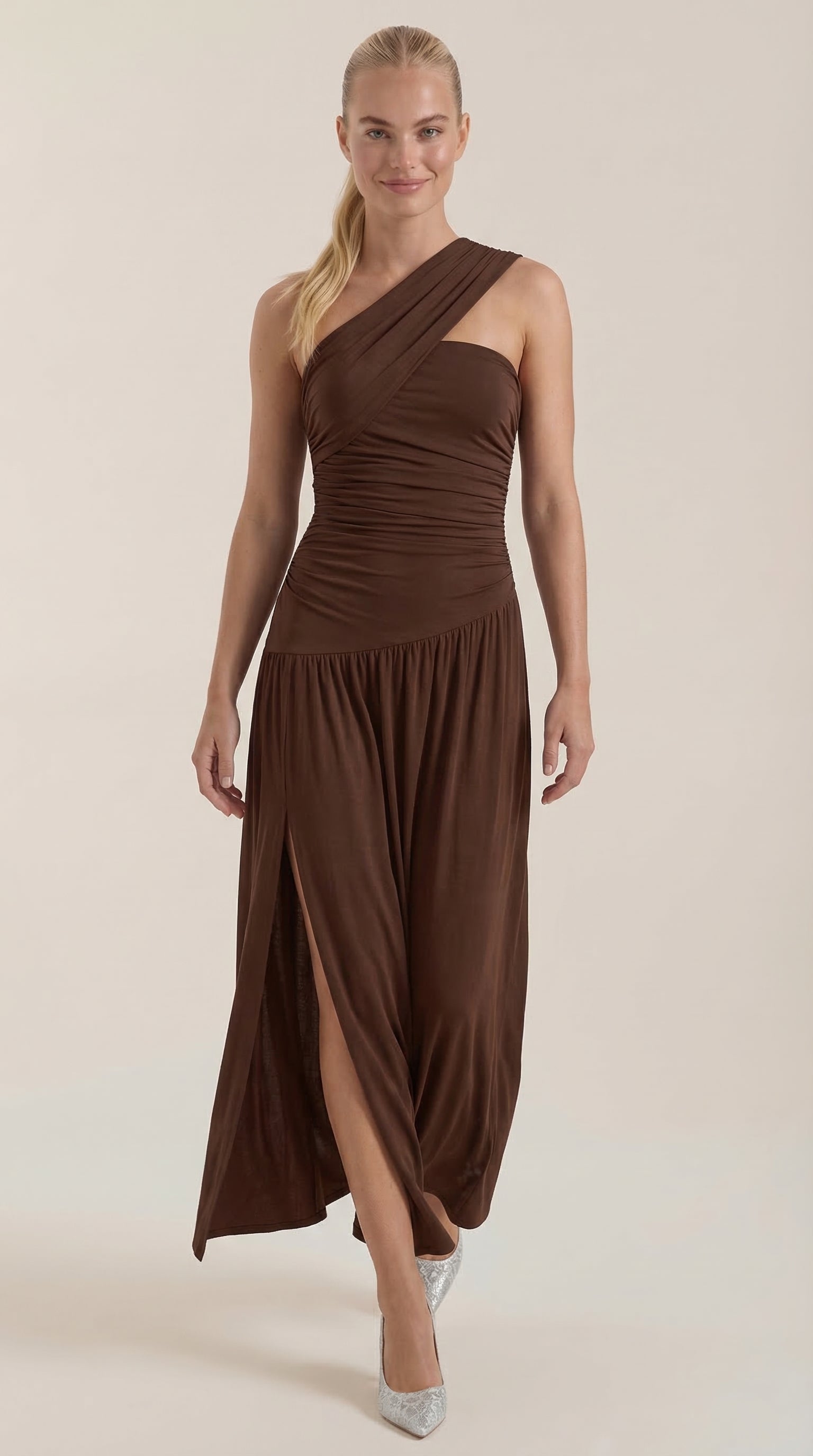 Maxikleid Damen mit One-Shoulder-Ausschnitt und Raffung – Thessalonike