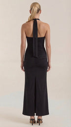 Abendkleid Damen mit Neckholder-Ausschnitt und rückenfreiem Maxi-Schnitt – Théodora