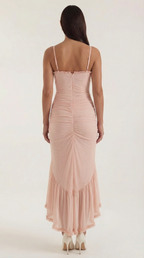 Abendkleid Damen mit Tüll-Rüschen und asymmetrischem Saum – Auréliane